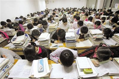 江西省2014年高考报名人数达32.5万 